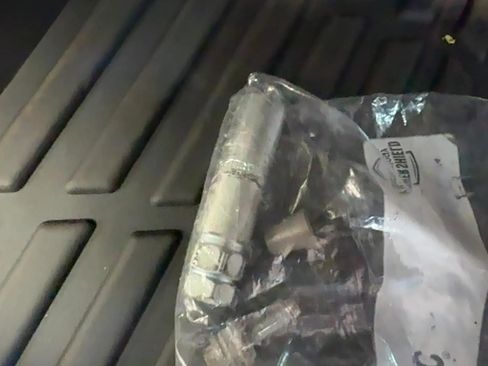 Used 1995 GMC Yukon SLE image 80