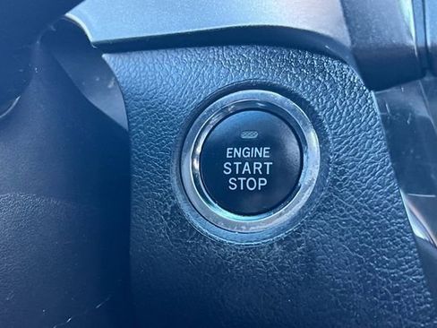 Used 2016 Toyota Sienna SE w/ SE Preferred Package image 26