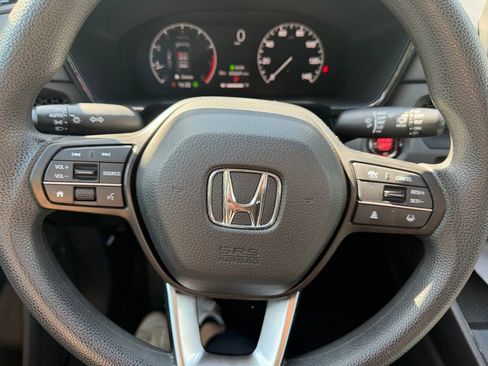 Used 2023 Honda CR-V LX image 14