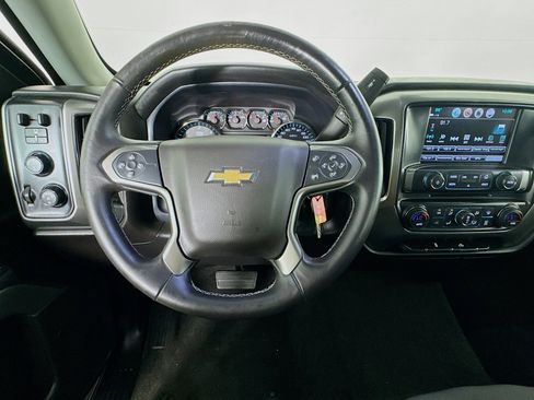 Used 2018 Chevrolet Silverado 1500 LT w/ All Star Edition AWD/4WD image 10