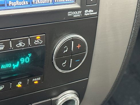 Used 2014 GMC Sierra 3500 SLT w/ SLT Convenience Package image 26