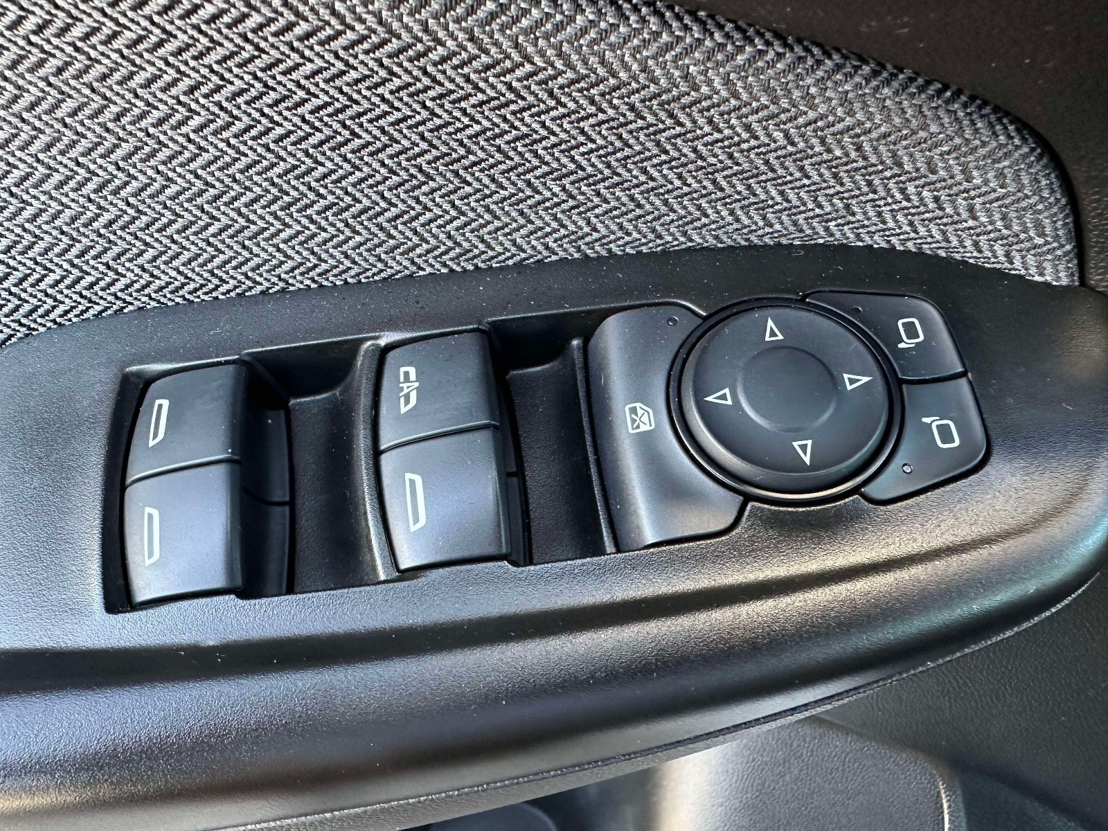 Used 2023 Chevrolet TrailBlazer LT w/ Convenience Package AWD/4WD image 16