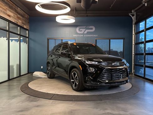Used 2022 Chevrolet TrailBlazer RS w/ Convenience Package FWD image 1