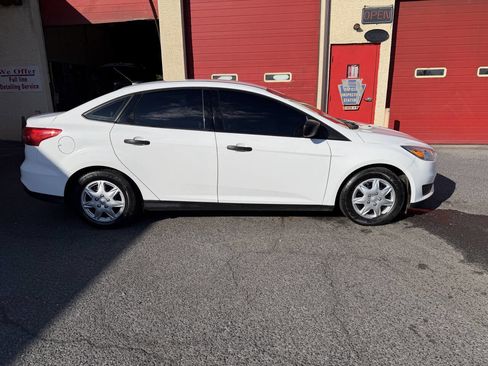 Used 2018 Ford Focus S FWD image 8