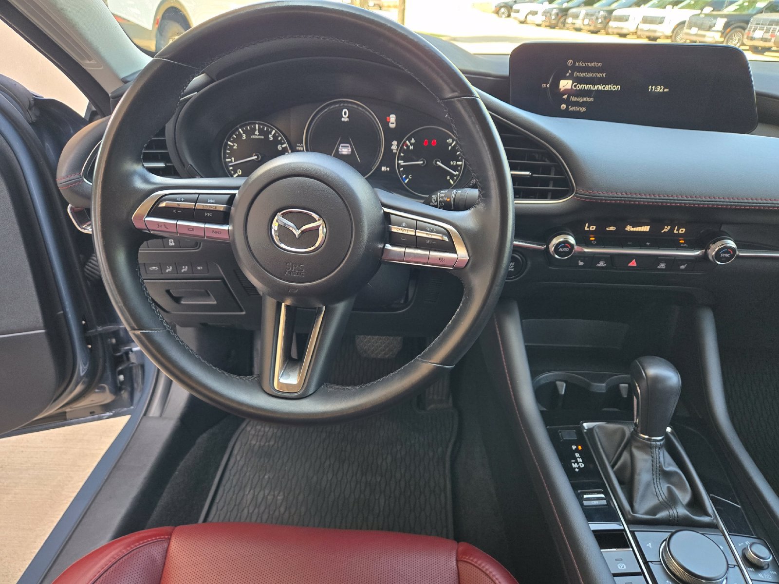 Used 2023 MAZDA MAZDA3 s FWD image 11