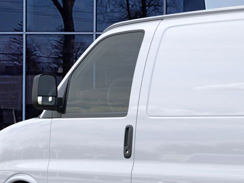 New 2026 GMC Savana 2500 Extended RWD image 12