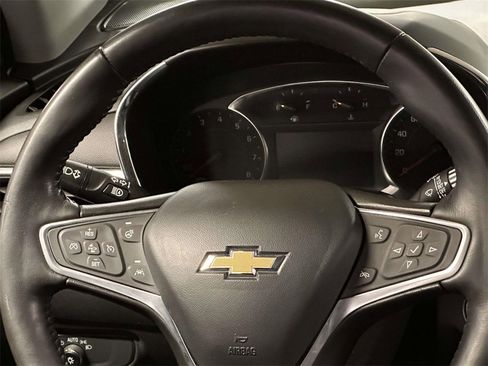 Used 2022 Chevrolet Equinox LT image 18