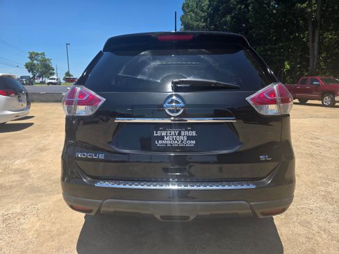 Used 2016 Nissan Rogue SL w/ SL Premium Package FWD image 6