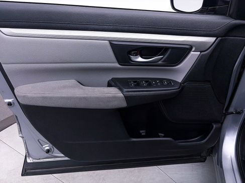 Used 2018 Honda CR-V LX image 15