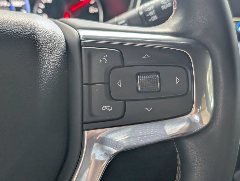 Used 2024 Chevrolet Blazer Premier w/ Enhanced Convenience Package FWD image 30