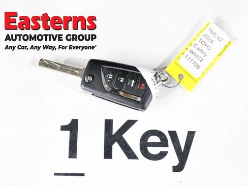 Used 2024 Toyota Camry SE AWD/4WD image 24
