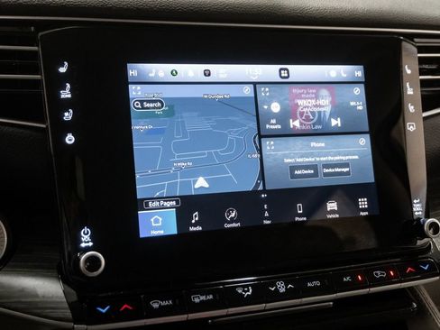 Used 2024 Jeep Wagoneer L Series II w/ Flexible Seating Group image 18