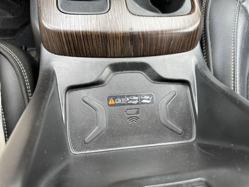 Used 2020 GMC Canyon Denali image 26