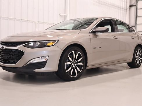 Used 2022 Chevrolet Malibu RS FWD image 6
