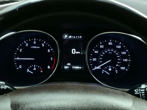 Used 2017 Hyundai Santa Fe Limited image 25