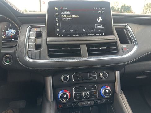 Used 2023 GMC Yukon SLT image 12