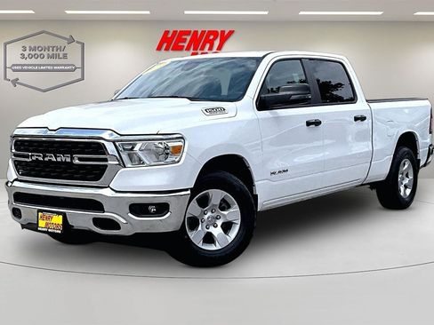 Used 2023 RAM 1500 Big Horn AWD/4WD image 3