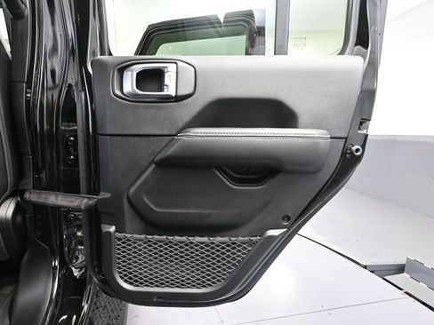 Used 2023 Jeep Wrangler Sahara w/ Dual Top Group AWD/4WD image 39