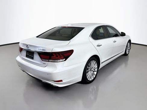 Used 2014 Lexus LS 460 AWD w/ Comfort Package image 7