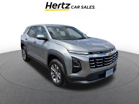 Used 2025 Chevrolet Equinox LT FWD image 1