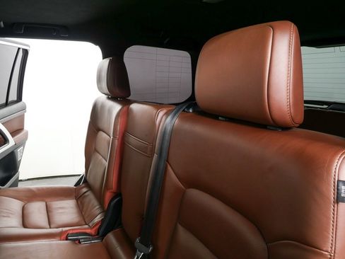 Used 2021 Toyota Land Cruiser image 20