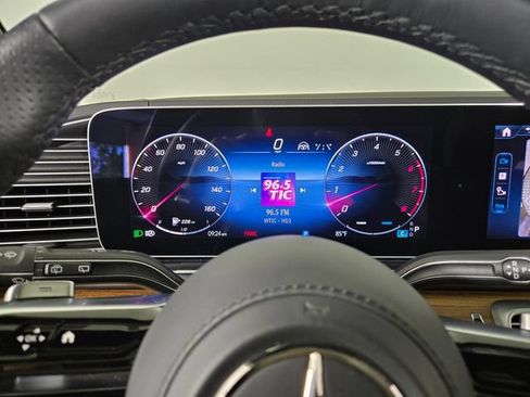 Certified 2026 Mercedes-Benz GLS 450 4MATIC image 37