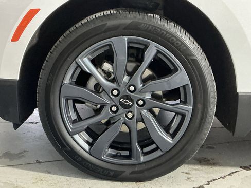 Used 2022 Chevrolet Equinox RS w/ RS Leather Package image 20