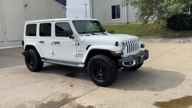 Used 2019 Jeep Wrangler Unlimited Sahara AWD/4WD image 2