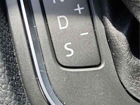 Used 2016 Volkswagen Jetta S image 18