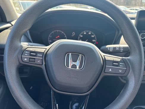 Used 2023 Honda HR-V LX image 24