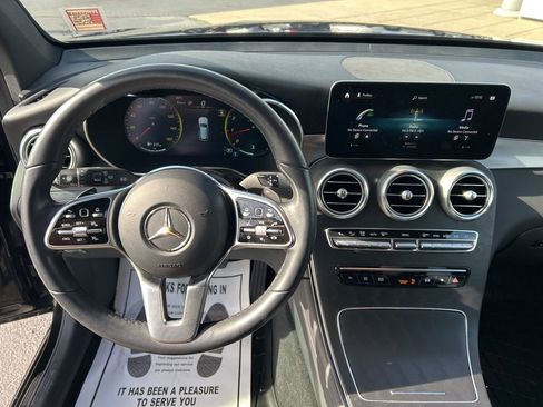 Used 2022 Mercedes-Benz GLC 300 w/ Premium Package Lite image 6