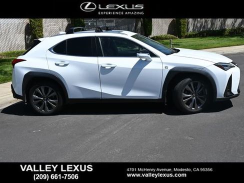 Used 2019 Lexus UX 200 F Sport w/ F Sport Premium Package FWD image 10