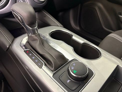 Used 2025 Chevrolet Blazer LT image 35