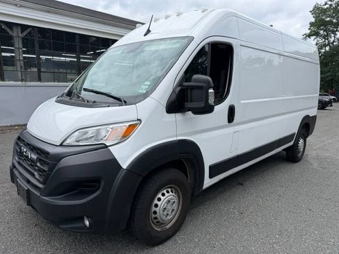 Used 2025 RAM ProMaster 2500 w/ Convenience Group FWD image 1