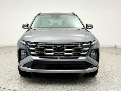 Used 2025 Hyundai Tucson Limited AWD/4WD image 2