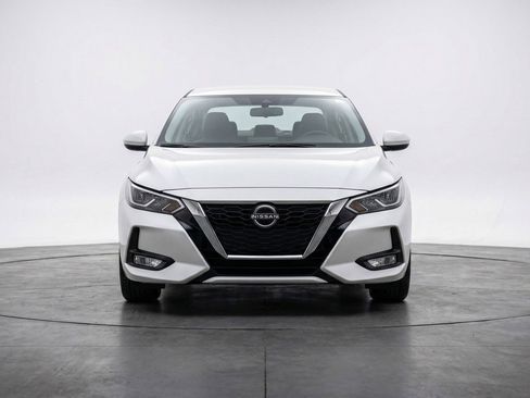 Used 2025 Nissan Sentra S FWD image 2