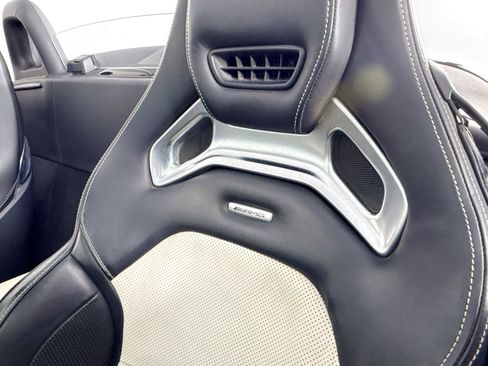 Used 2018 Mercedes-Benz AMG GT Roadster image 35
