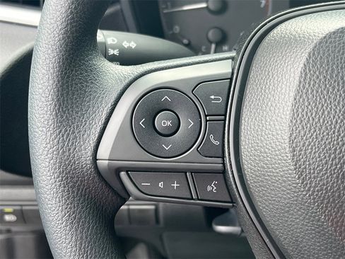 Used 2025 Toyota Corolla LE image 24