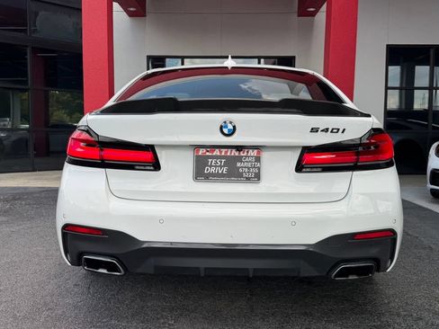 Used 2023 BMW 540i w/ M Sport Package RWD image 9