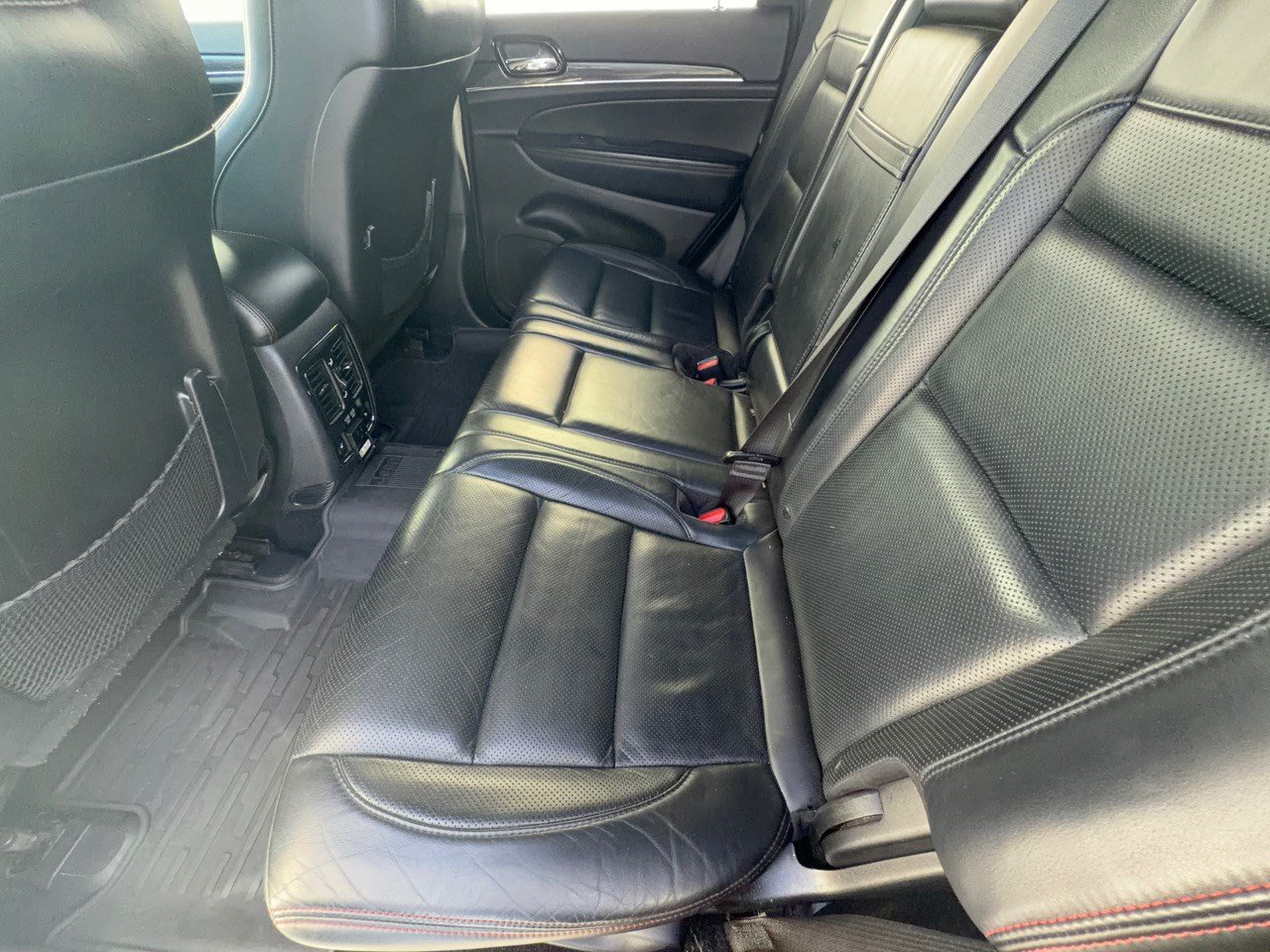 Used 2021 Jeep Grand Cherokee Trailhawk w/ Trailhawk Luxury Group AWD/4WD image 25