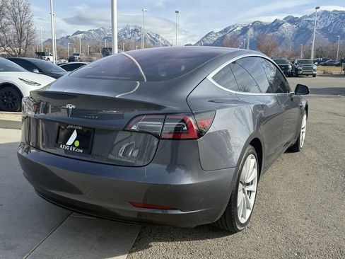 Used 2018 Tesla Model 3 Long Range image 7