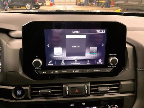 Used 2025 Nissan Pathfinder S image 20