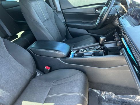 Used 2024 Honda Accord Sport image 12