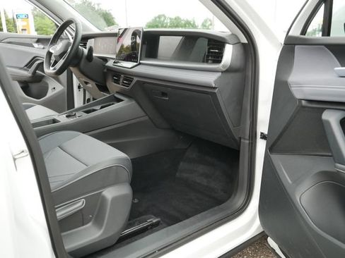 Certified 2026 Volkswagen Tiguan SE AWD/4WD image 20