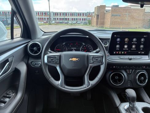 Used 2026 Chevrolet Blazer LT AWD/4WD image 30