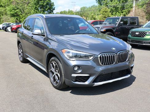 Used 2019 BMW X1 xDrive28i w/ Convenience Package AWD/4WD image 1