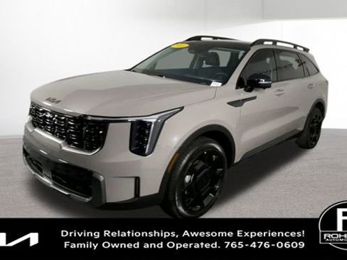 Used 2025 Kia Sorento SX image 4