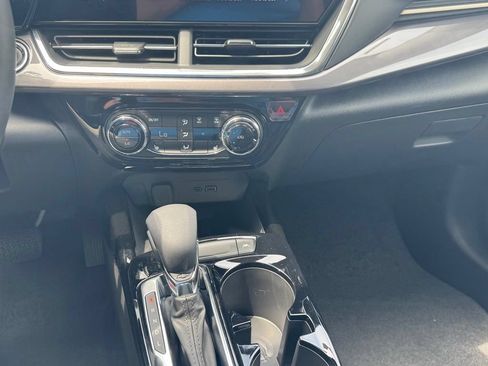 New 2026 Chevrolet Trax ACTIV w/ Sunroof Package FWD image 15