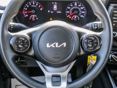 Used 2022 Kia Soul LX w/ Technology Package FWD image 22