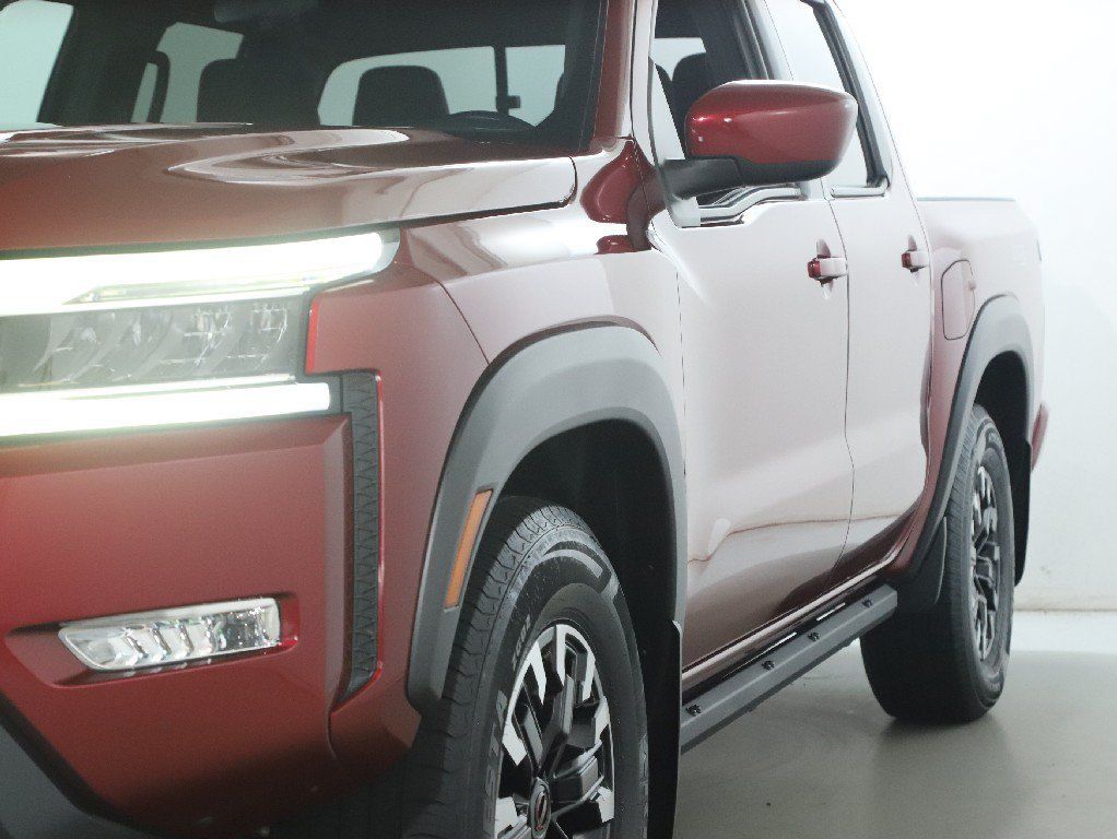 Used 2022 Nissan Frontier PRO-4X w/ Technology Package AWD/4WD image 5